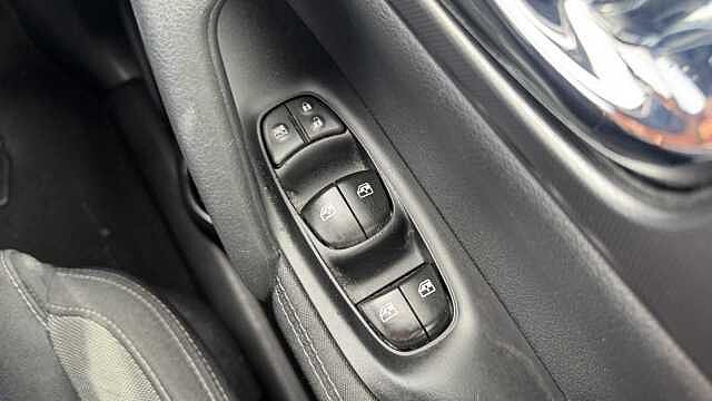 Nissan Qashqai 1.5 dCi N-Connecta 5dr