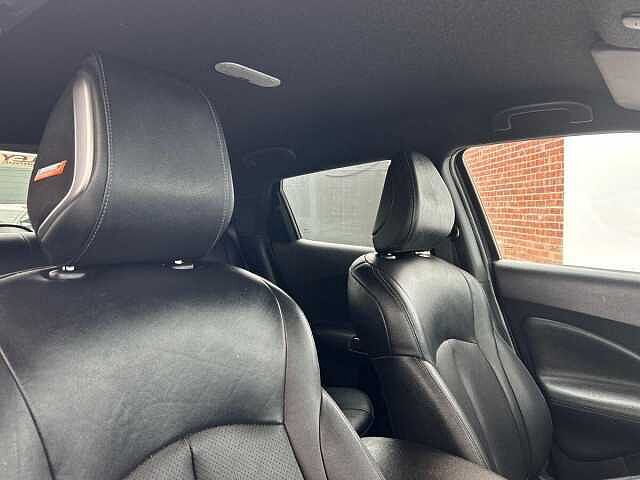 Nissan Juke 1.6 Tekna SUV 5dr Petrol Manual Euro 6 (112 ps)