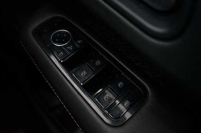 Nissan ARIYA 63kWh Advance SUV 5dr Electric Auto 7.4kW Charger (217 ps)