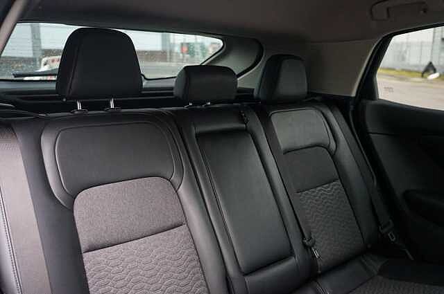 Nissan ARIYA 63kWh Advance SUV 5dr Electric Auto 7.4kW Charger (217 ps)
