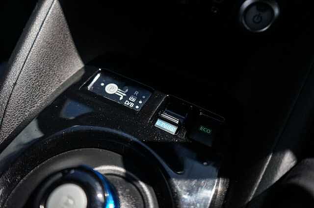 Nissan LEAF 40kWh Tekna Hatchback 5dr Electric Auto (150 ps)