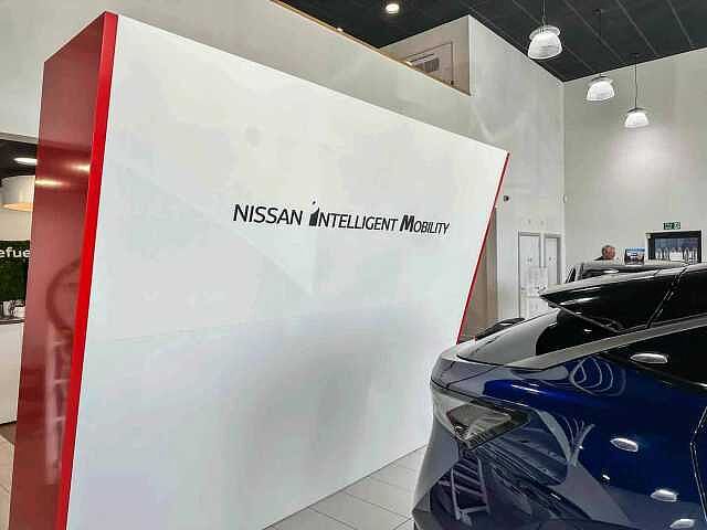Nissan LEAF 40kWh Tekna Hatchback 5dr Electric Auto (150 ps)