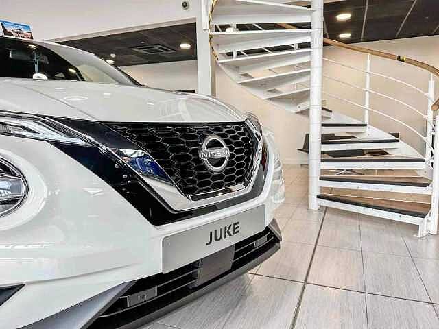 Nissan LEAF 40kWh Tekna Hatchback 5dr Electric Auto (150 ps)