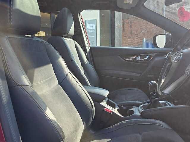 Nissan Qashqai 1.2 DiG-T N-Vision 5dr