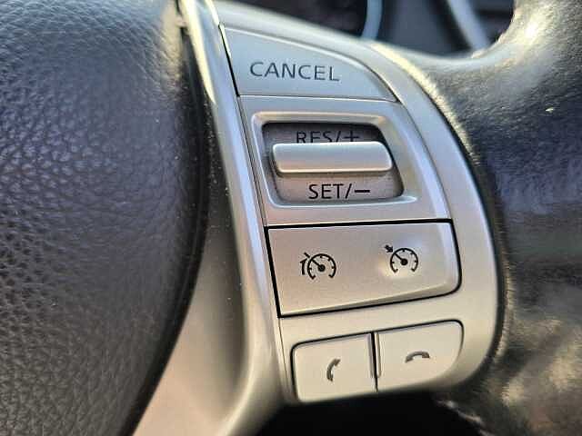 Nissan Qashqai 1.2 DiG-T N-Vision 5dr