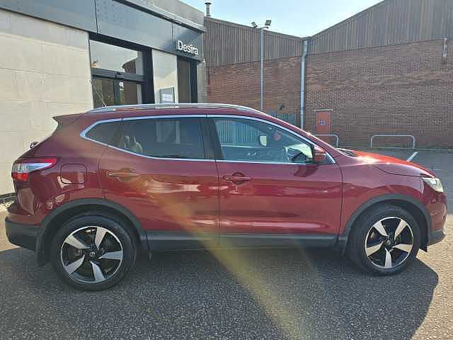 Nissan Qashqai 1.2 DiG-T N-Vision 5dr