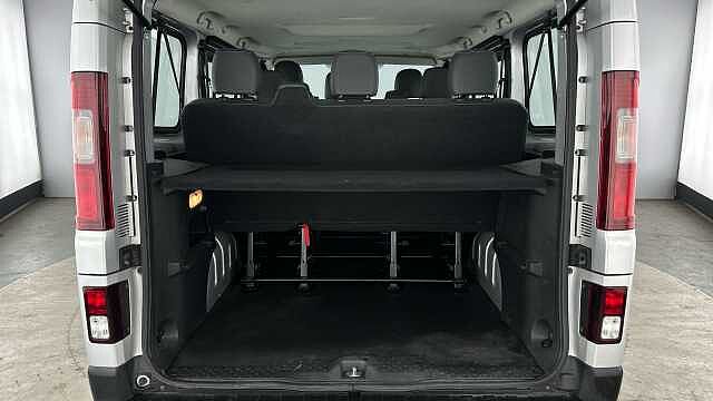Nissan NV300 Combi 1.6 dCi Tekna