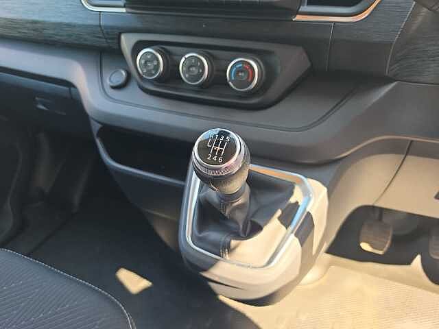 Nissan Primastar 2.0 dCi 130ps H1 Tekna Van
