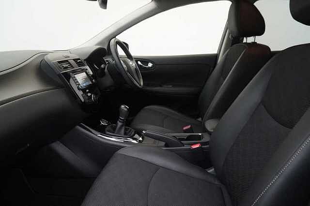 Nissan Pulsar 1.2 DIG-T 115 N-Connecta with Sat Nav and Rear Camera