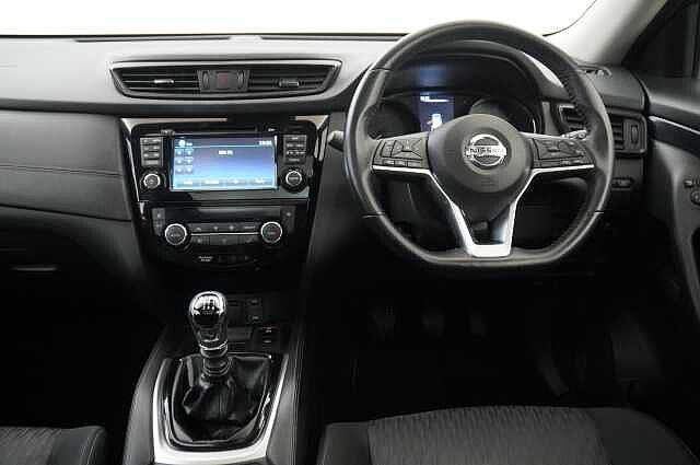 Nissan X-Trail 1.7 dCi 150 2WD Acenta Premium with 5 Seats and Panoramic Sunroof