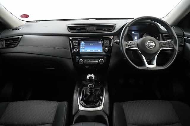 Nissan X-Trail 1.7 dCi 150 2WD Acenta Premium with 5 Seats and Panoramic Sunroof