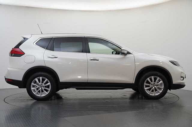 Nissan X-Trail 1.7 dCi 150 2WD Acenta Premium with 5 Seats and Panoramic Sunroof