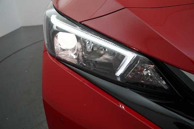 Nissan LEAF 40KW N-Connecta Auto with Sat Nav and 360 View Cameras