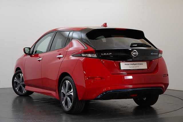 Nissan LEAF 40KW N-Connecta Auto with Sat Nav and 360 View Cameras