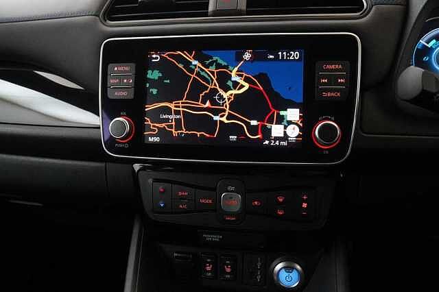 Nissan LEAF 40KW N-Connecta Auto with Sat Nav and 360 View Cameras