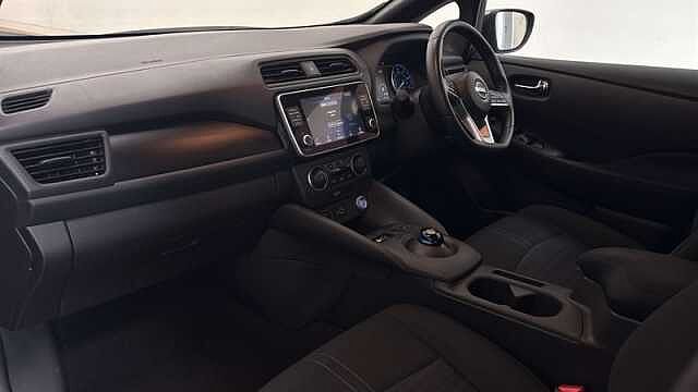Nissan LEAF 110KW ACENTA 39KWH 5DR AUTO