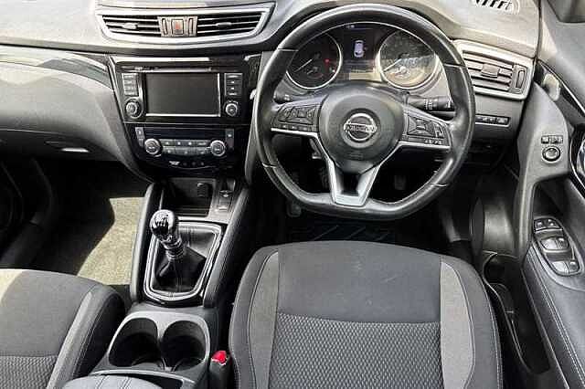 Nissan Qashqai 1.3 DIG-T ACENTA PREMIUM 5DR
