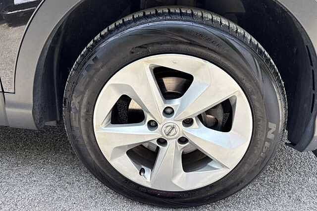Nissan Qashqai 1.3 DIG-T ACENTA PREMIUM 5DR