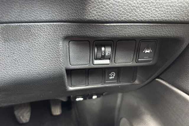 Nissan Qashqai 1.3 DIG-T ACENTA PREMIUM 5DR