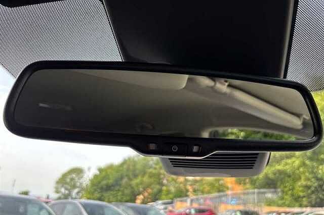 Nissan Qashqai 1.3 DIG-T ACENTA PREMIUM 5DR