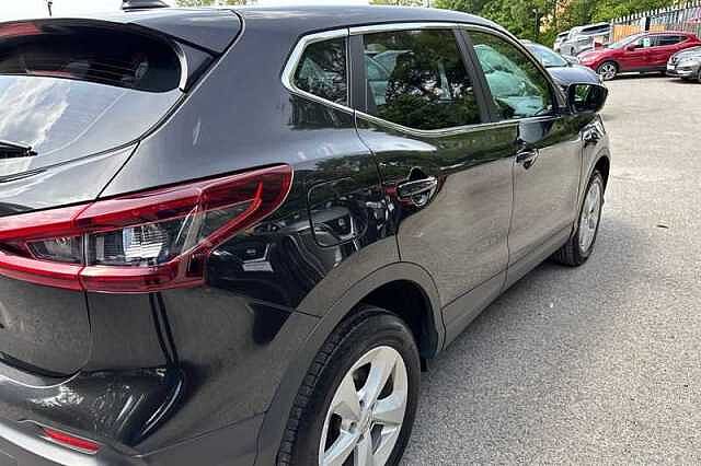 Nissan Qashqai 1.3 DIG-T ACENTA PREMIUM 5DR