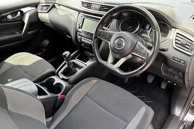 Nissan Qashqai 1.3 DIG-T ACENTA PREMIUM 5DR