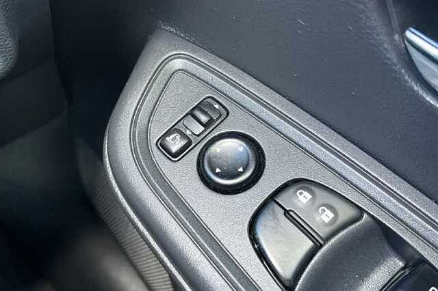 Nissan Micra 0.9 IG-T N-CONNECTA 5DR