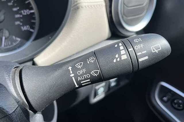 Nissan Micra 0.9 IG-T TEKNA 5DR