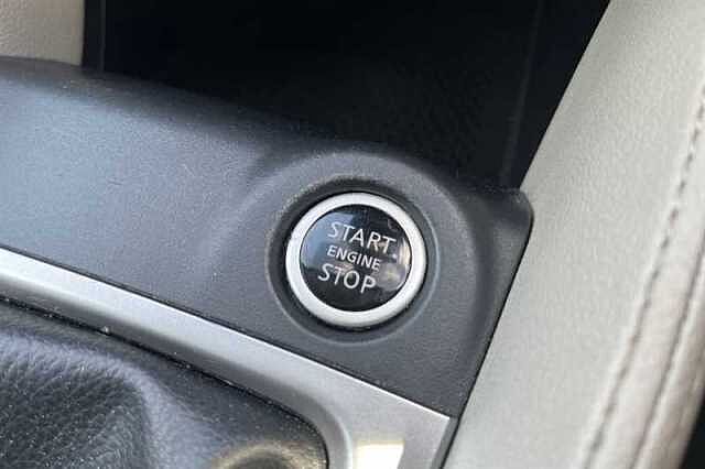 Nissan Micra 0.9 IG-T TEKNA 5DR