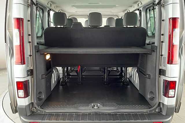 Nissan NV300 1.6 dCi 125ps H1 Tekna Combi Van