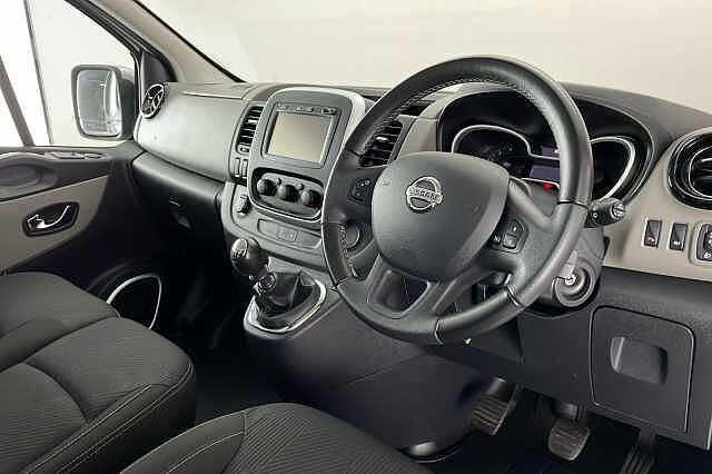 Nissan NV300 1.6 dCi 125ps H1 Tekna Combi Van