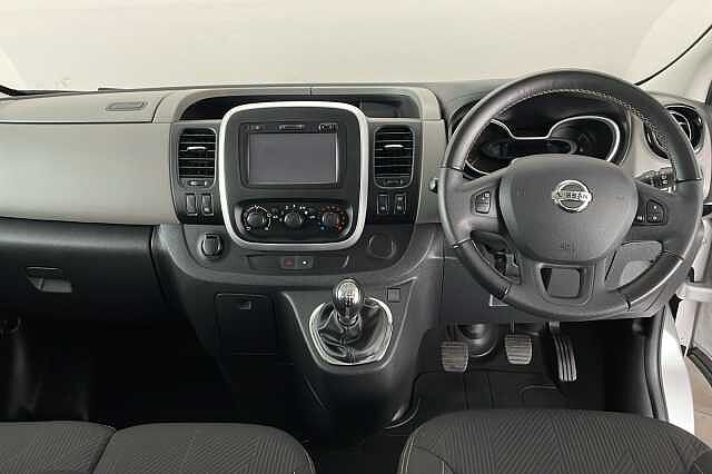 Nissan NV300 1.6 dCi 125ps H1 Tekna Combi Van
