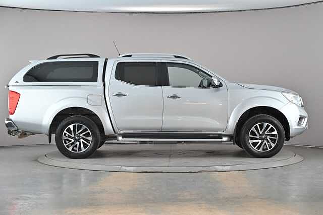 Nissan Navara Double Cab Pick Up Tekna 2.3dCi 190 4WD