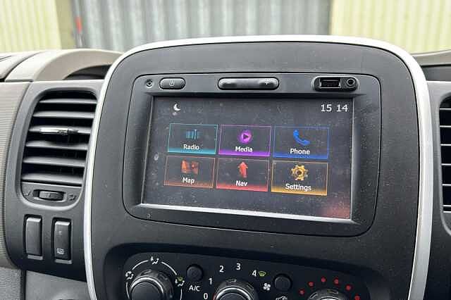 Nissan NV300 1.6 dCi 125ps H1 Tekna Combi Van